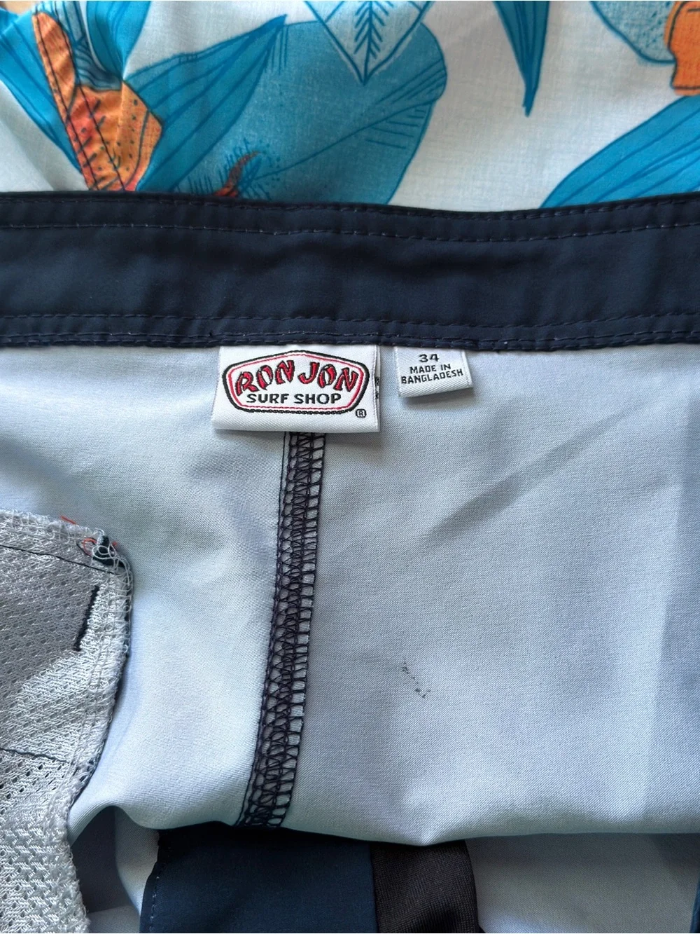 Ron Jon Surf Shop Men’s Blue Floral Print Board Shorts Size 34
